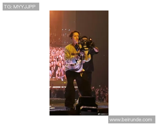 王嘉尔足球明星之路：从偶像歌手到绿茵场上的闪耀之星